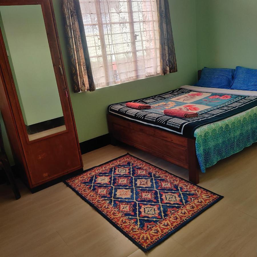 Travellers Bed And Breakfast Shillong Bagian luar foto