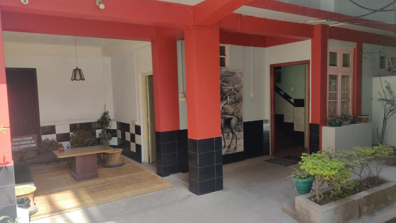 Travellers Bed And Breakfast Shillong Bagian luar foto
