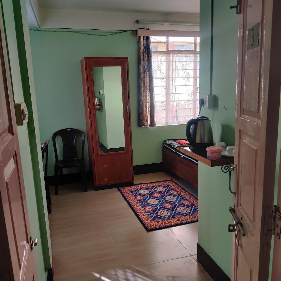 Travellers Bed And Breakfast Shillong Bagian luar foto