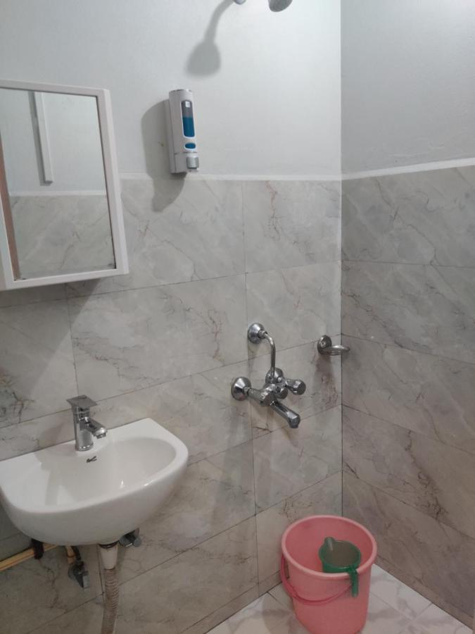Travellers Bed And Breakfast Shillong Bagian luar foto